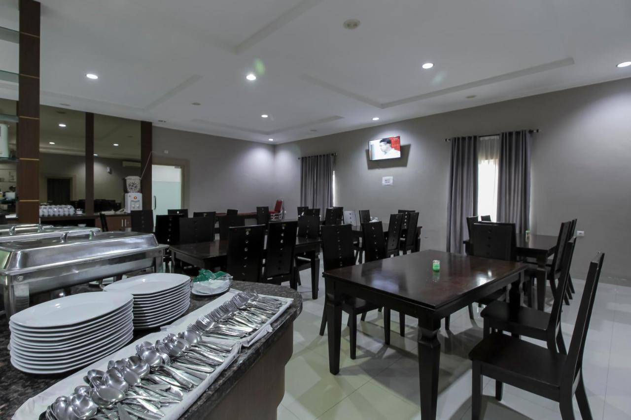 Reddoorz Plus Syariah @ Jalan Sriwijaya Medan Eksteriør bilde
