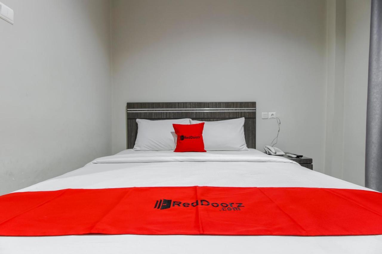 Reddoorz Plus Syariah @ Jalan Sriwijaya Medan Eksteriør bilde