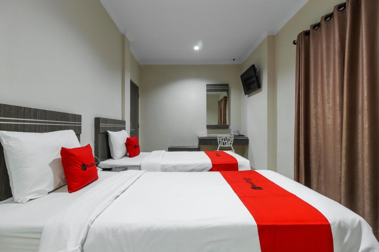 Reddoorz Plus Syariah @ Jalan Sriwijaya Medan Eksteriør bilde