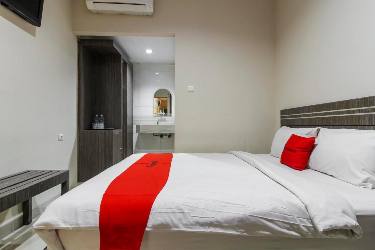 Reddoorz Plus Syariah @ Jalan Sriwijaya Medan Eksteriør bilde