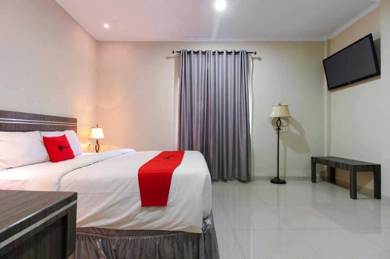 Reddoorz Plus Syariah @ Jalan Sriwijaya Medan Eksteriør bilde