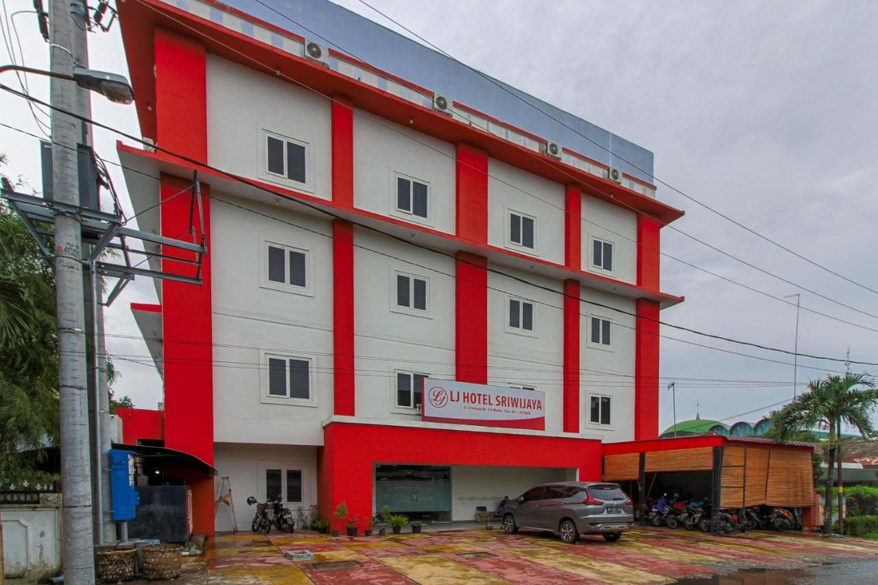 Reddoorz Plus Syariah @ Jalan Sriwijaya Medan Eksteriør bilde