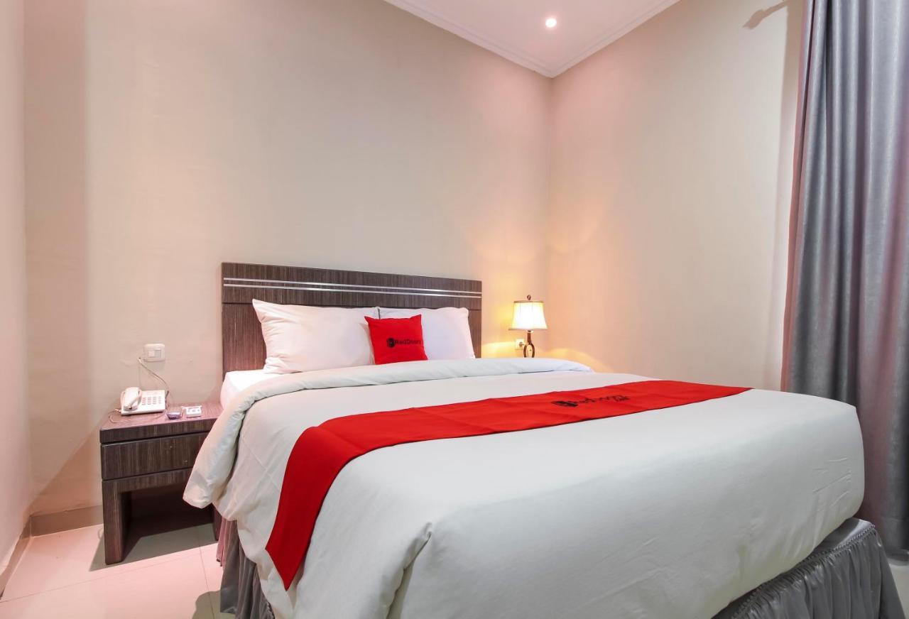 Reddoorz Plus Syariah @ Jalan Sriwijaya Medan Eksteriør bilde