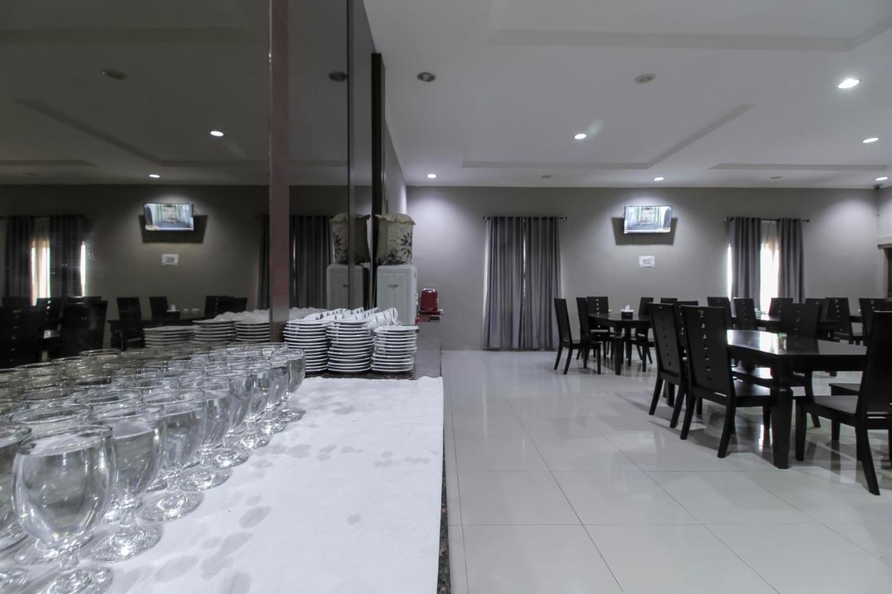 Reddoorz Plus Syariah @ Jalan Sriwijaya Medan Eksteriør bilde