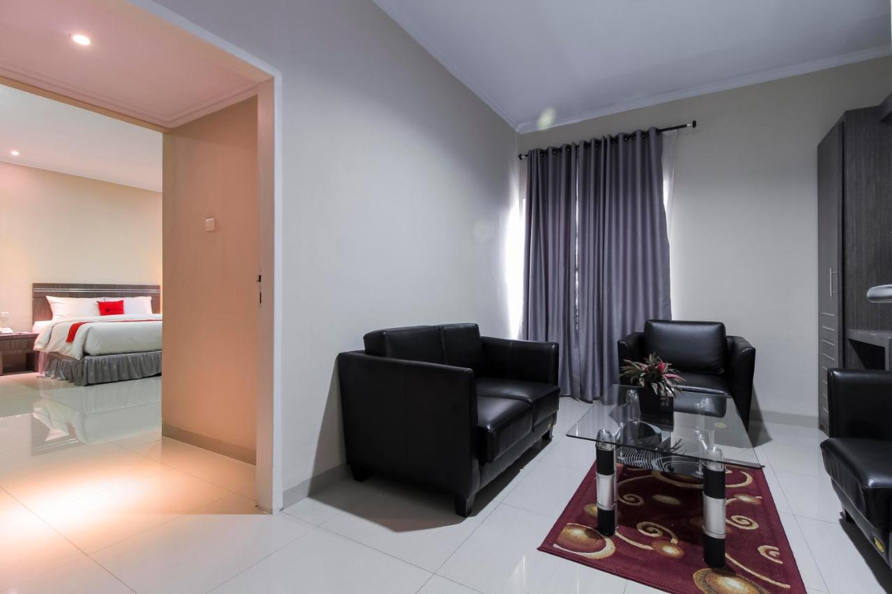 Reddoorz Plus Syariah @ Jalan Sriwijaya Medan Eksteriør bilde